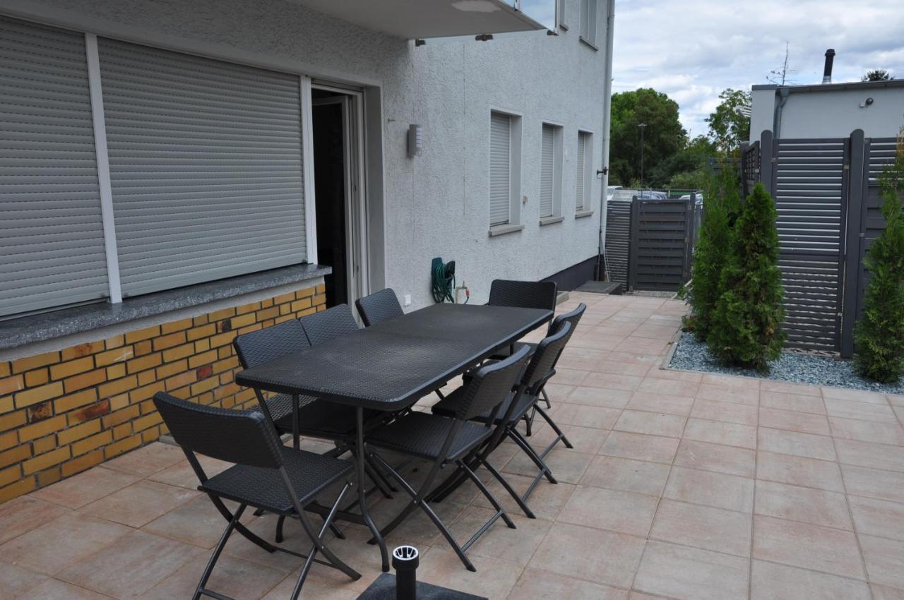 Weisenau Plaza Hostel Mainz Bagian luar foto